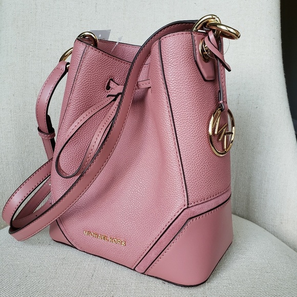 michael kors nicole bucket bag